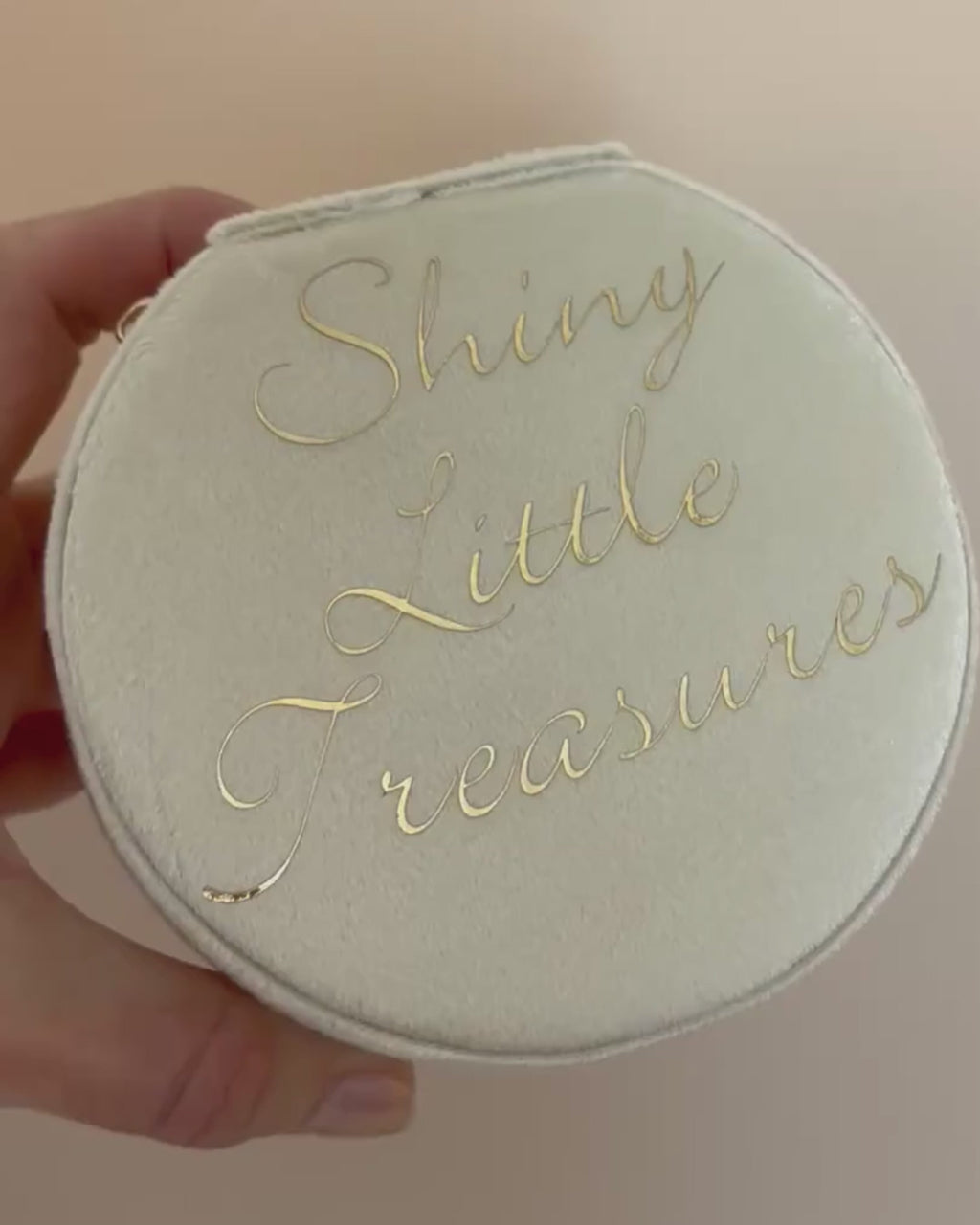 Travel jewelry case